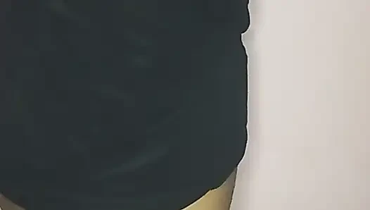 Indian girl fingering in pusssy.