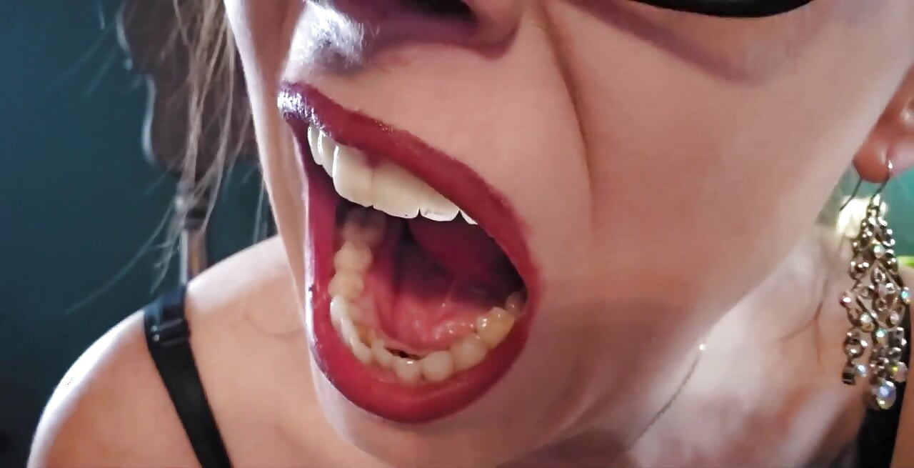Bem de Perto e Pessoal com Minha Boca, Dentes e um Momento Fumegante ASMR