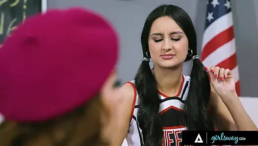 GIRLSWAY - Студенты Eliza Ibarra, Kendra Spade и Vanna Bardot превратить задержание в горячий тройничок!