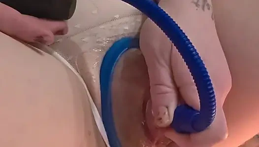 Pumping my pussy