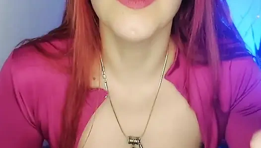 Tanır!!! Annen seni boynuzlayarak ve kısa ıslık çalarak teselli ediyor ve sana kendince sevgi veriyor!