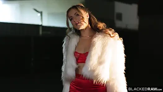 Blackedraw - si cewek hot rambut pirang serena sterling dientot habis-habisan sama raksasa pria kulit hitam di blackedraw