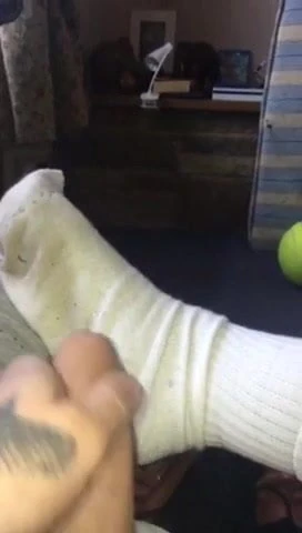 Cumming on my dirty white socks