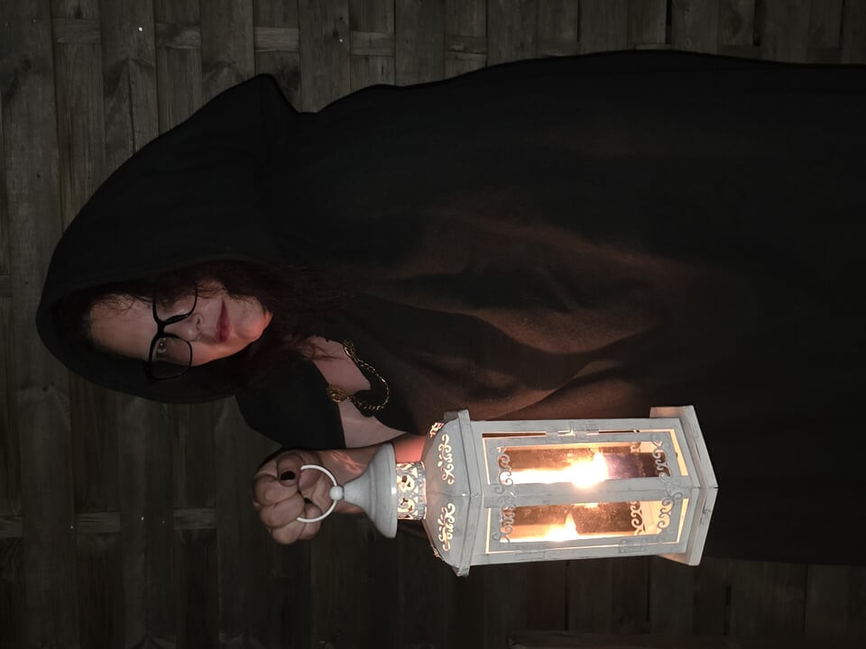 Curvy Angy - out of the darkness