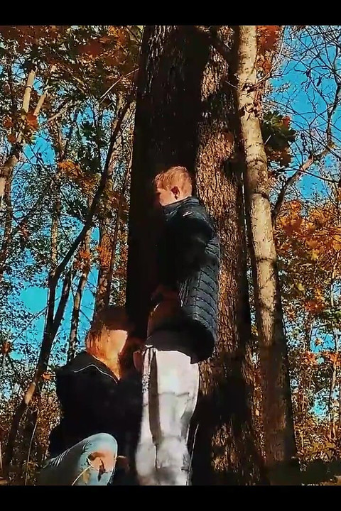 Fucked a Beauty with a Big Ass in the Forest While Walking