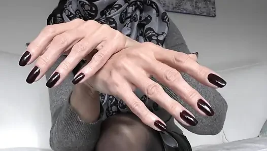 Karanlık gizemli tırnaklar bölüm 3, lady victoria valente