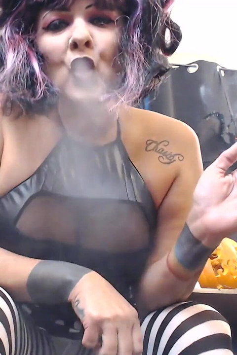 Tongue sizzling smoke slave