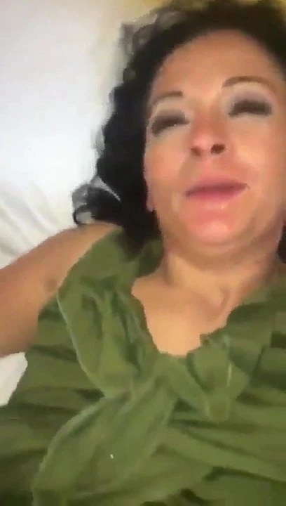 amina akitiyor
