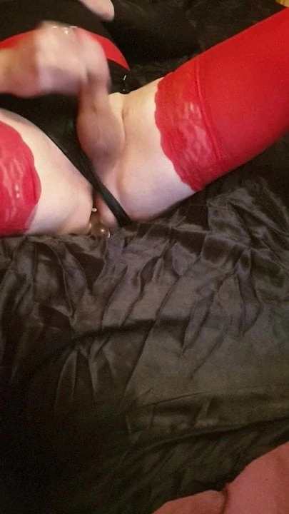Cross Dresser TV Fingers Dildos and Masterbates Lingerie