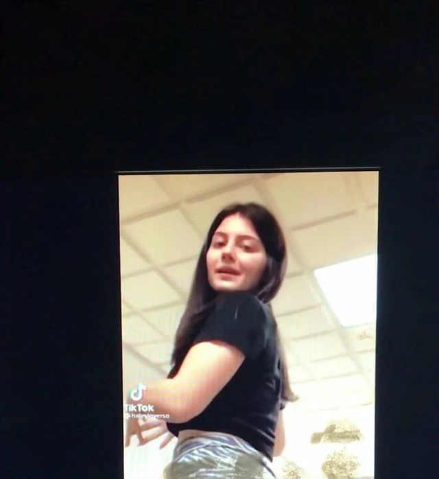 Big booty cum tribute
