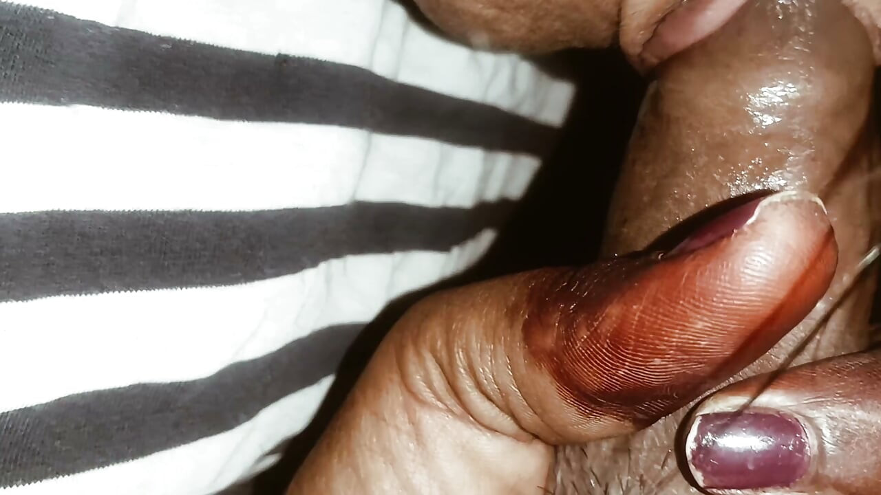 Cumnată, astăzi nu e fratele, dă-mi plăcere deplină în seara asta