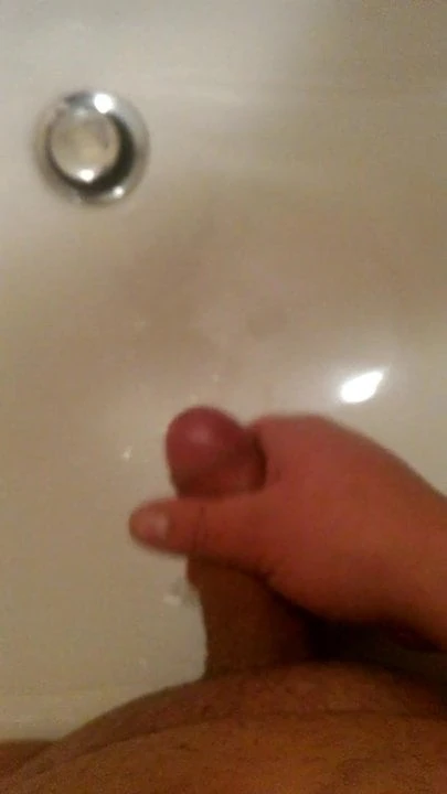 Sborrata in bagno