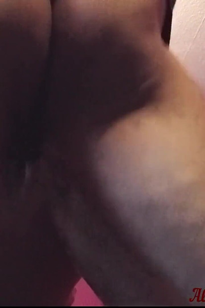 お尻からマンコまで、まんこから口まで、私はクソ巨根タッカーです