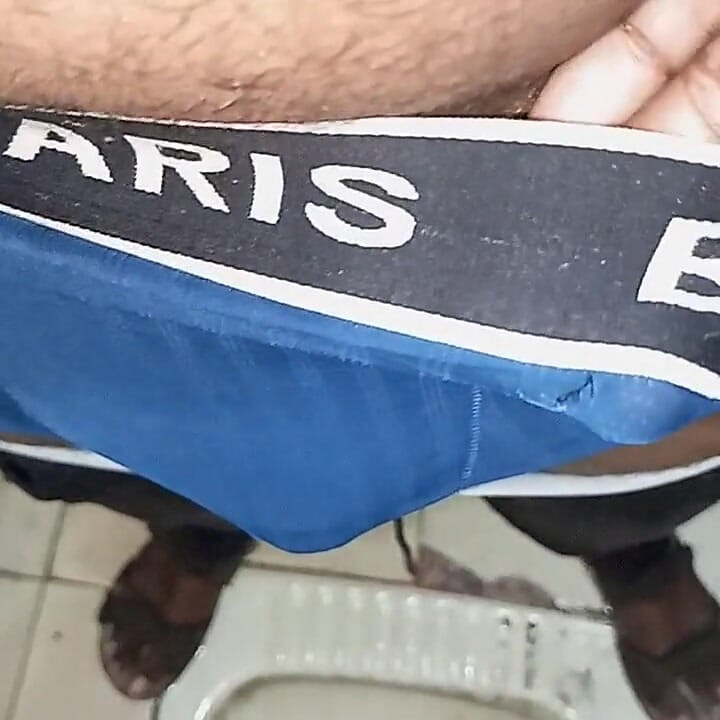 Saje mě indická desi velká prsa a líbání