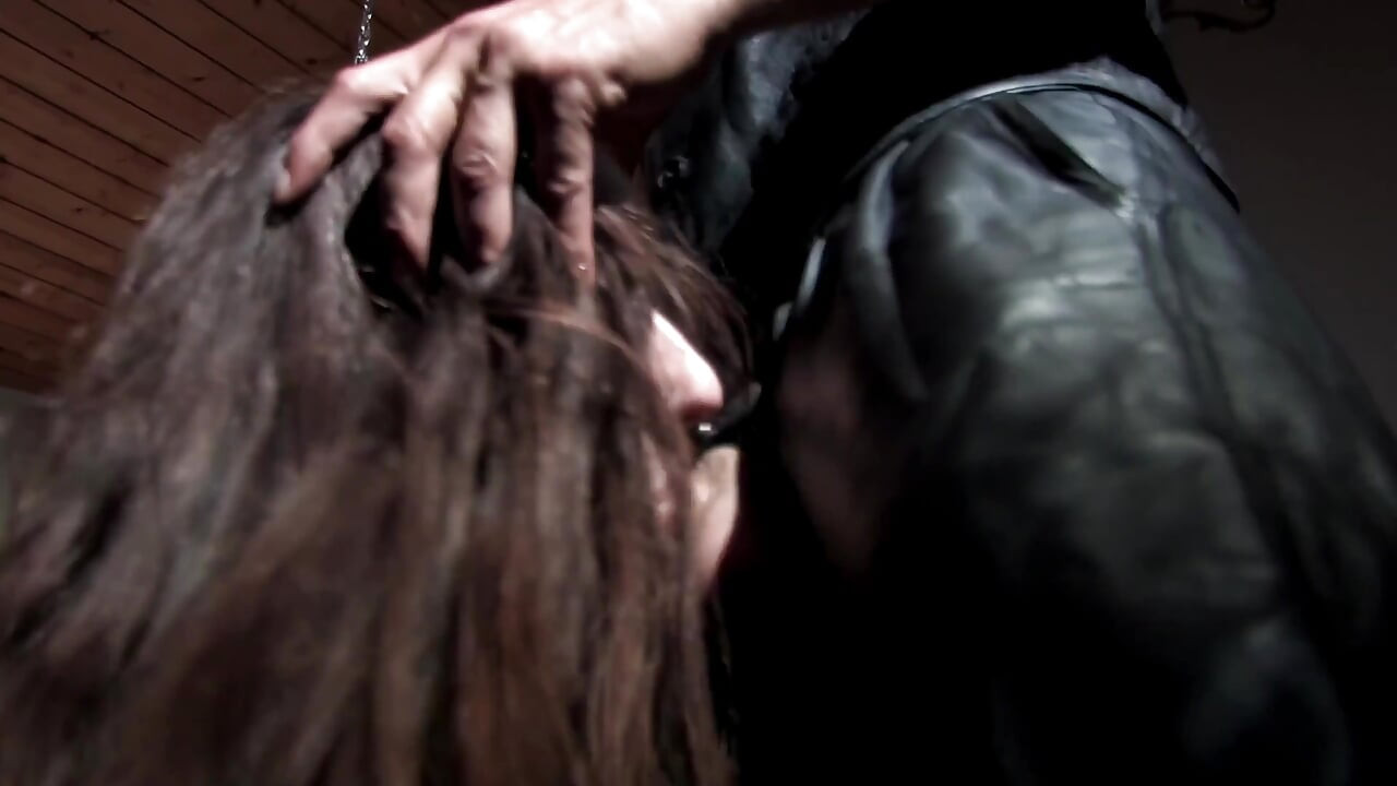 Submissive Yasemin Does Everything for Her Dom