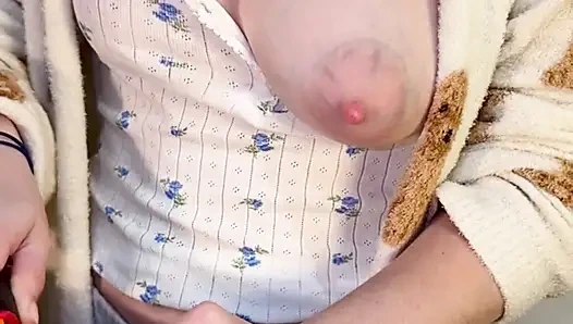 Home Cooking - Soft Natural & Milky Tits Flash