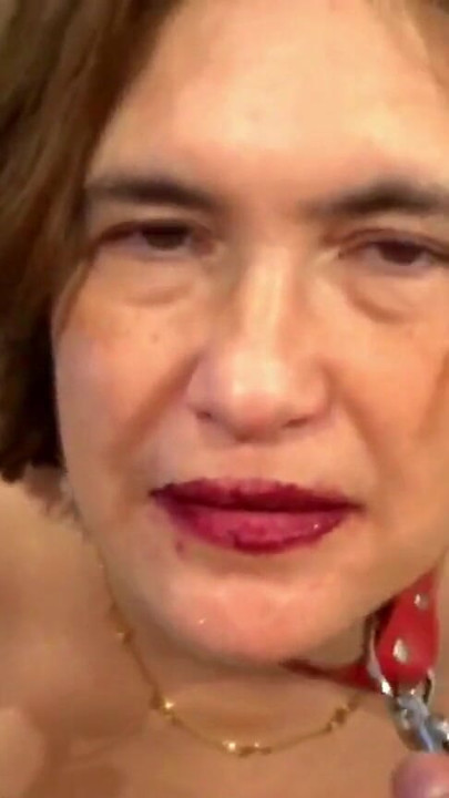 Natalia La Sumisa bersumpah, dipermalukan, dan ditunggangi. | Klip 2