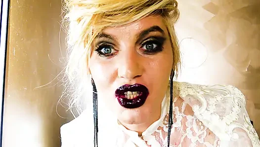 Sexkisses lipstik femdom