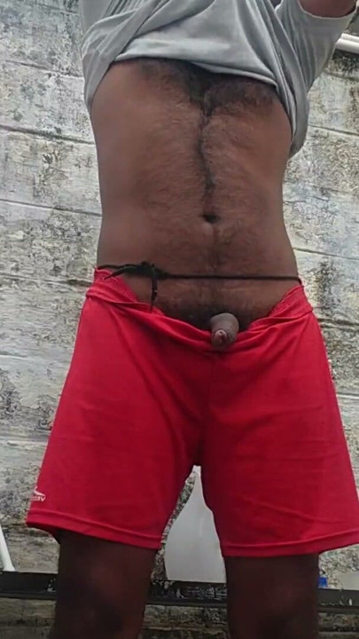 XHARD - YOUNG BIG DADDY OUTDOOR BATHROOM | Clip 1