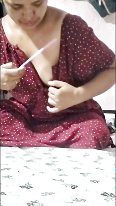 เดี่ยวสาวแก้ผ้า