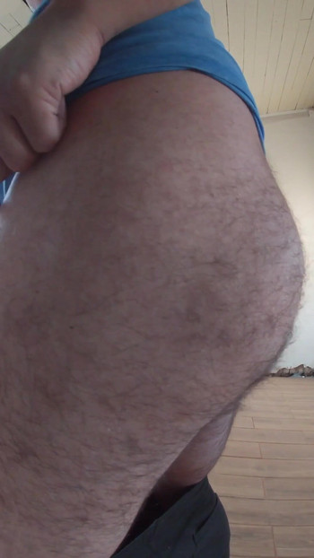 Key moment from "Floor Cleaning with Setting and a Very Dirty Finish - POV 4K GoPro"