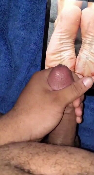 Feet Cum Tribute