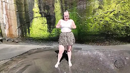 Parıltılı kumlar, nefes kesen bir şelale ve akıllara durgunluk veren bir orgazm!