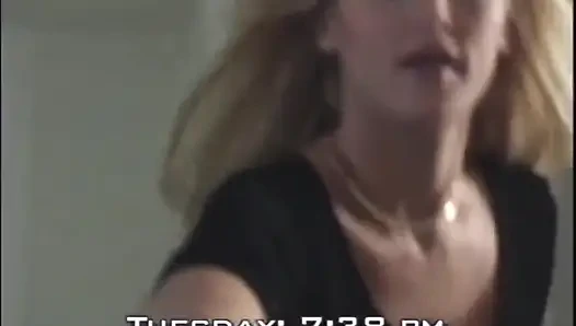 Büyük yarak dövmeli adam amcığı seviyor