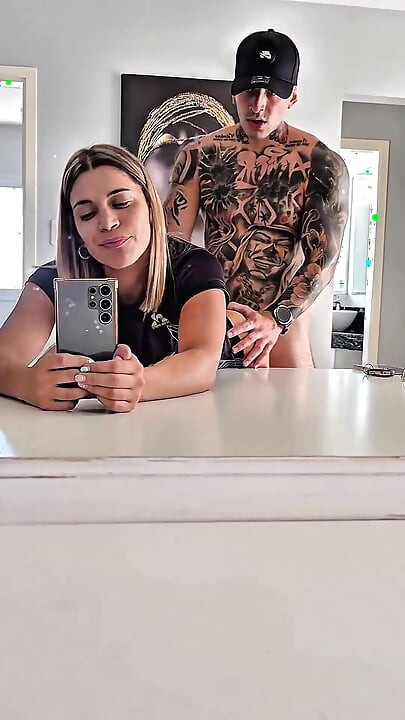 Intense Fucking in Front of the Mirror with Delicious Internal Cumshot Ends in Squirt