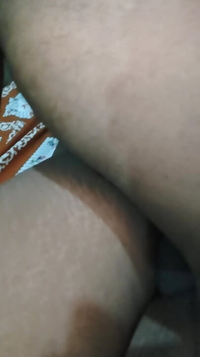 私は一晩中、部屋で義理の妹と激しくセックスしました。