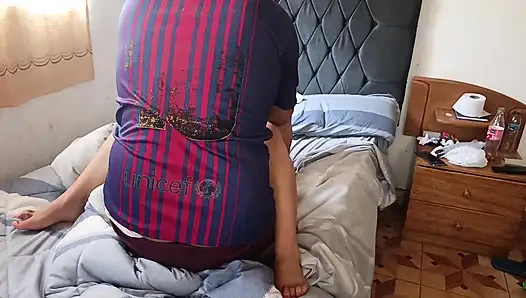 Ngentot enak kami ngentot di ranjangku