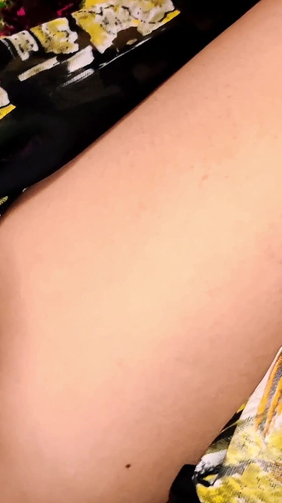 新婚のインド系デシの妻が夫を裏切り、夫の親友に抱かれます