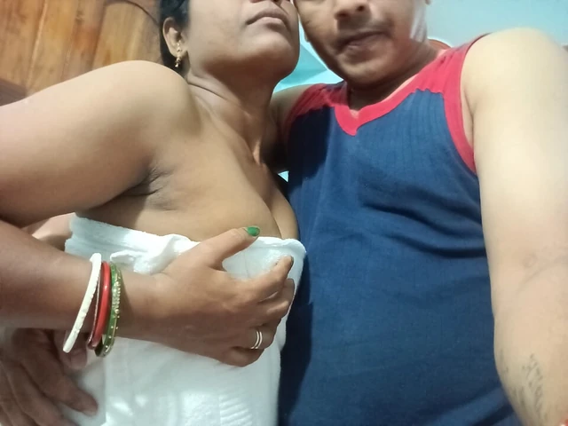 Indian Hot and Sexy Nikita Bhabhi Fucking with Boyfriend on Xhamster