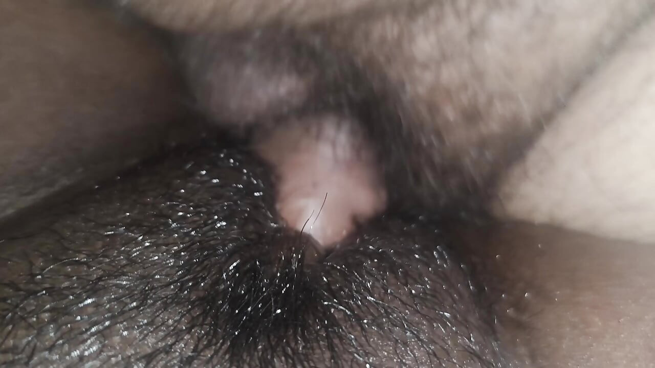 Bhabhi ki garam chut me garam lund dall diya