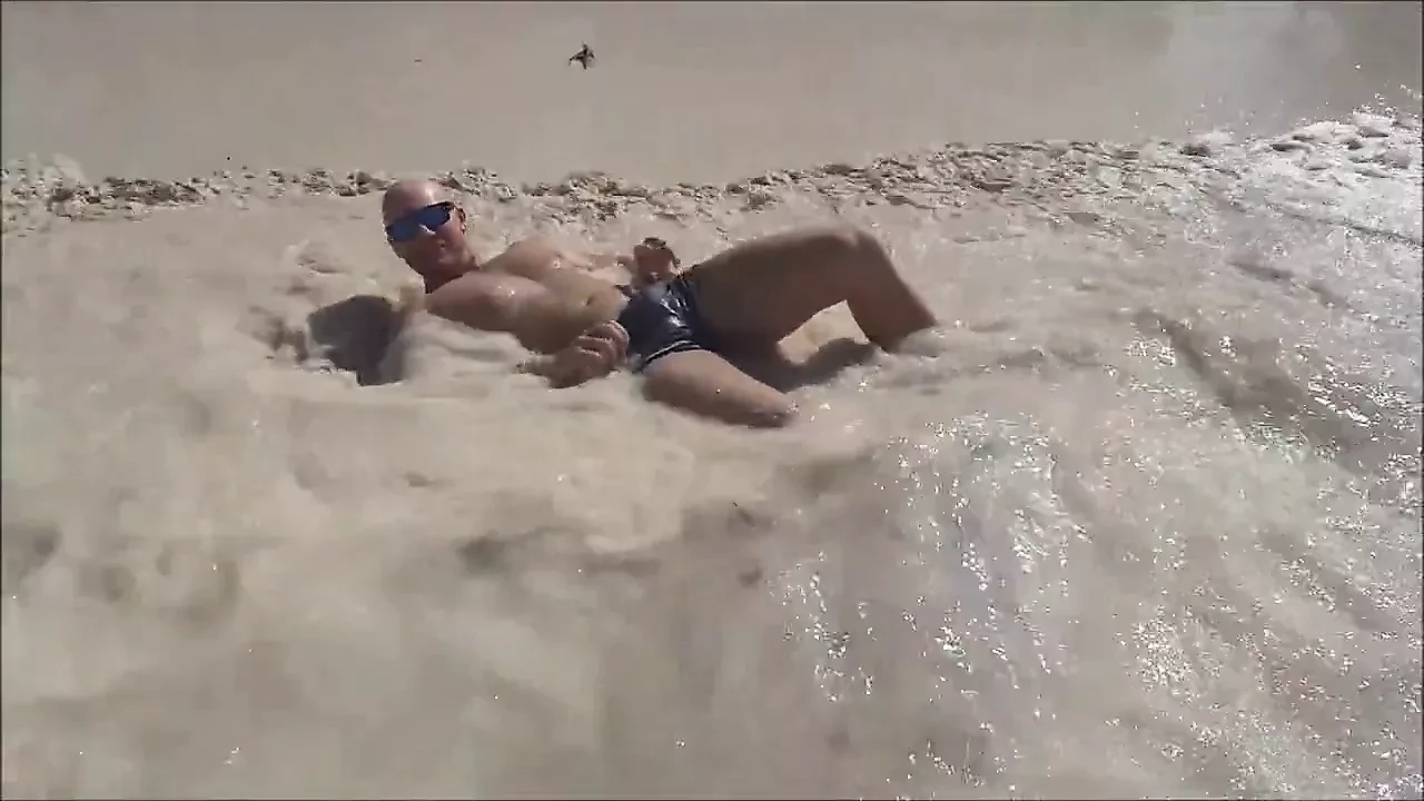 Nudo in paradiso