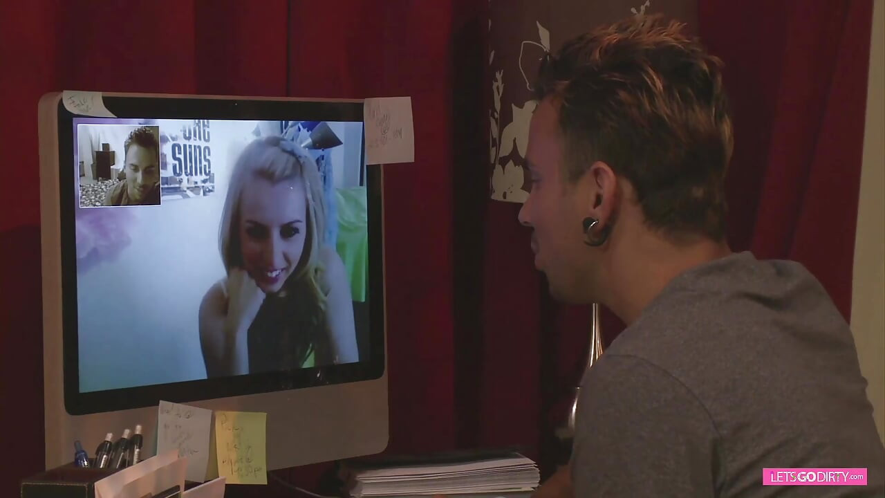 Petite teen gets fucked by her boy