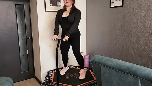 Hot Chubby Stepmommy in Tight Leggings on a Trampoline Gets a Hard Cock in Her Mouth and Pussy