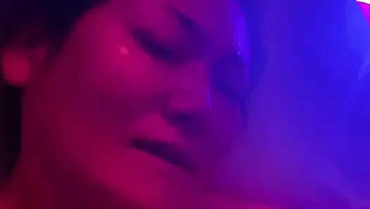 Помогаю замужней женщине мастурбировать