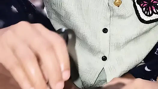 Istri India yang baru menikah , suami bersih uhair