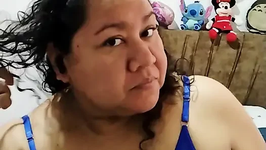 Dan jika kita menghabiskan sedikit waktu melakukan make-up kami, nikmatilah pertama kalinya