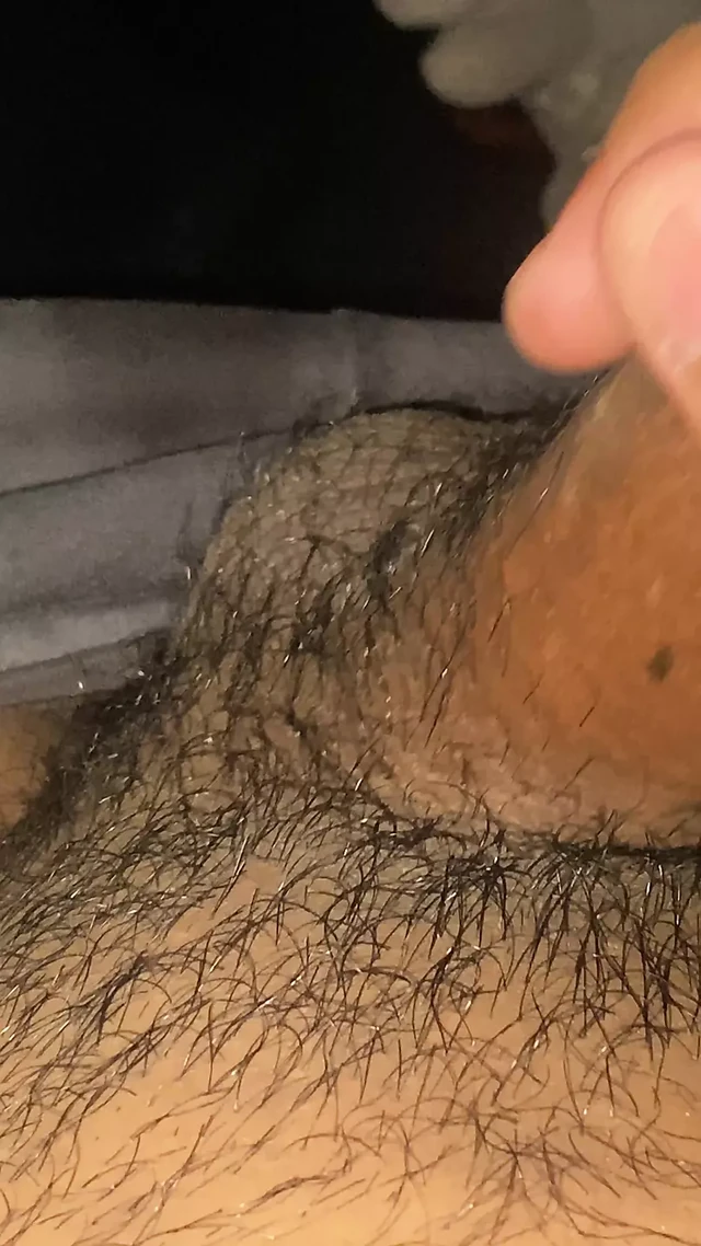 Apne mote or lambe lund ka paani nikalte huwe