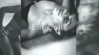 Elif Celik - promoção turca do companheiro de brincadeira