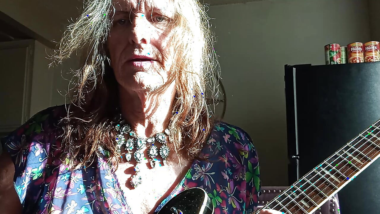 Lizzy Yum SFW SD August 2025 Dilating #83 (love bus Lords of acid)