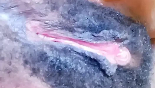 Üvey kız kardeşimi sikmek istiyorum o yapmadı ben eşcinselim