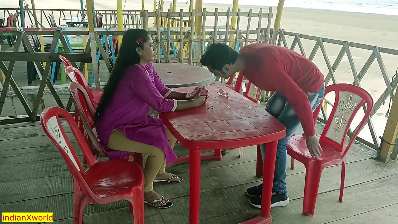 Kolkata Bengali Wife Sudden Romantic Sex with Unknown Boy!