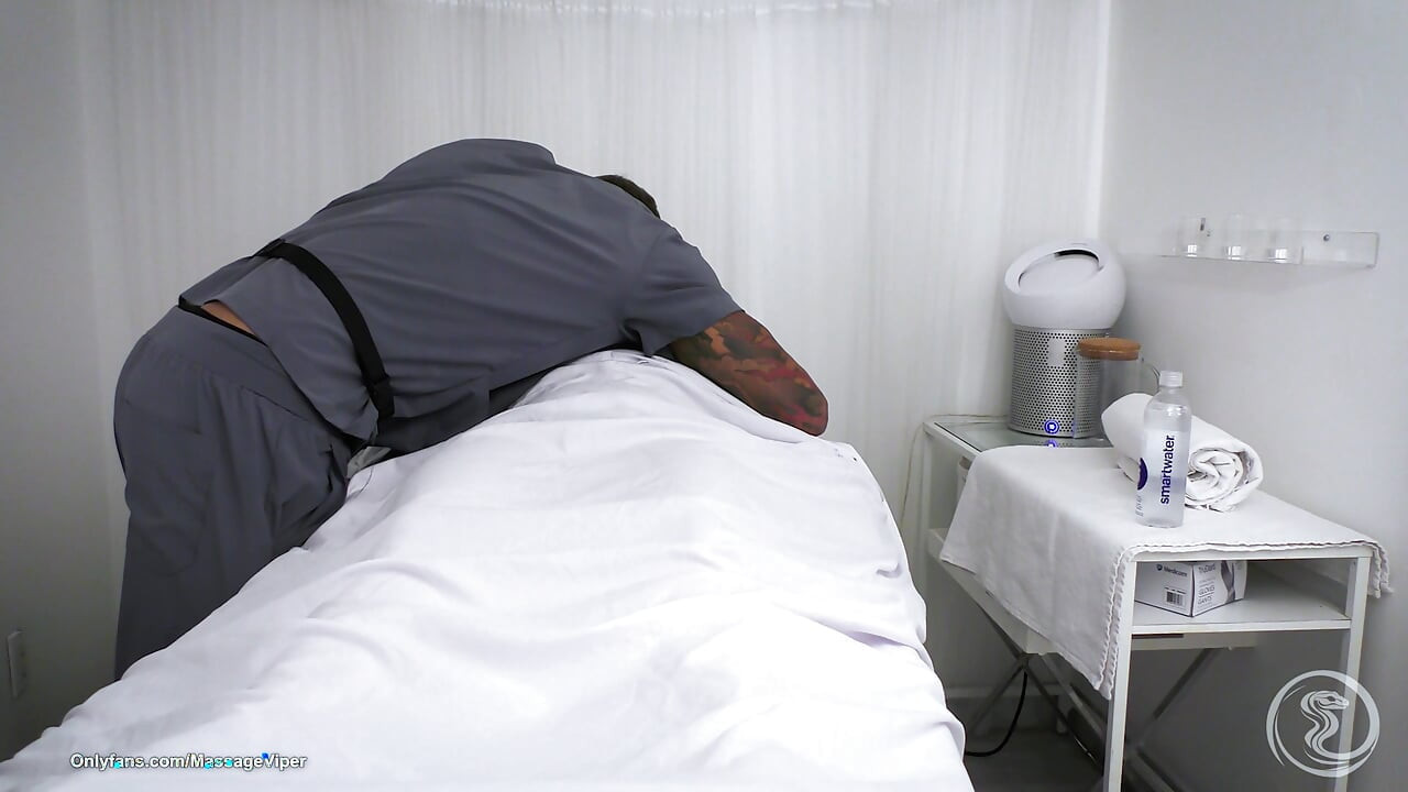 Busty Client Spreads Legs On Massage Table  69, Facesitting, Doggy Style & Facial Tit Cumshot