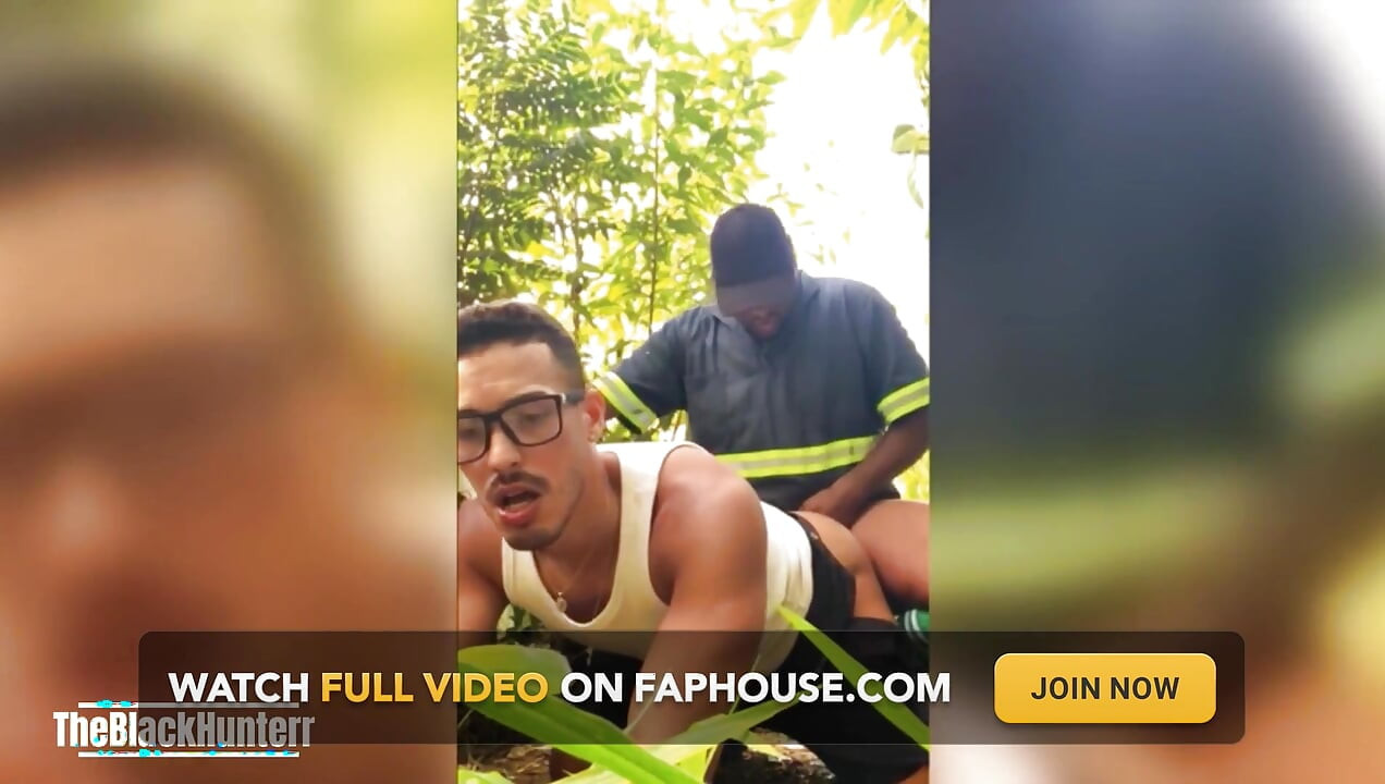 Workers Eating Colleague's Ass and Cumming in His Mouth