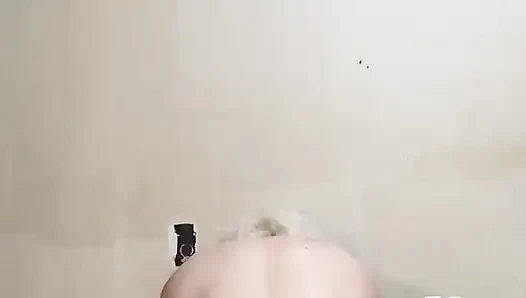 Twerking N Slurting Slut