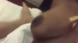 Hete bhabhi seks met haar ex -vriendje in het hotel