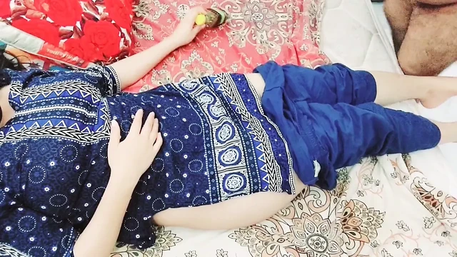 Hot Desi Wife Getting Fingering By Boyfriend